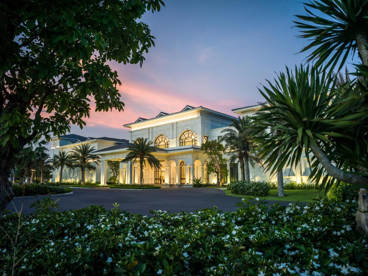 Melia Vinpearl Cam Ranh Beach Resort Buitenkant foto